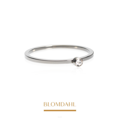 Pierścionek Bezel Tiny Crystal