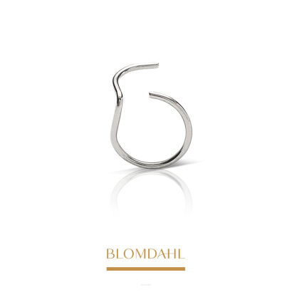 Nose Ring 8 mm SFJ - right nostril piercing