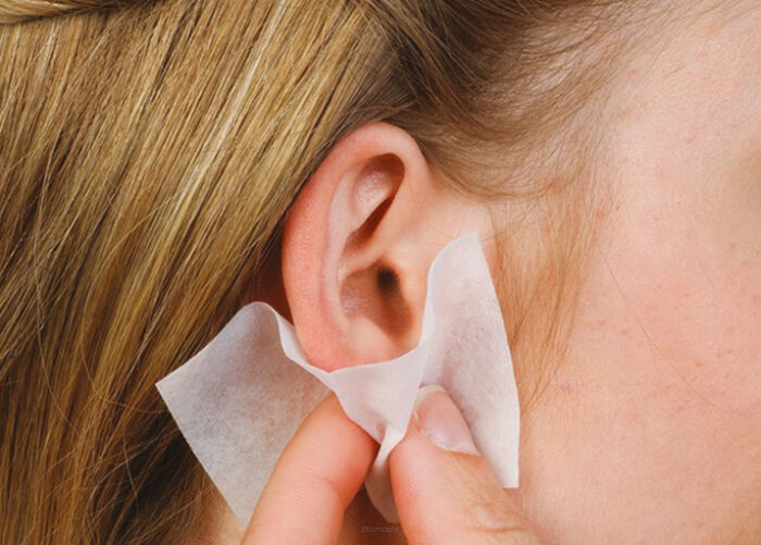 When to change earrings after ear piercing?